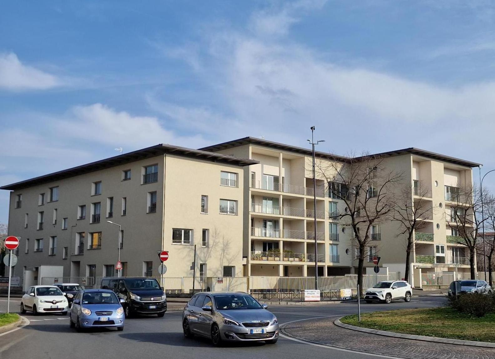 Boutique House La Fenice Piacenza Bagian luar foto
